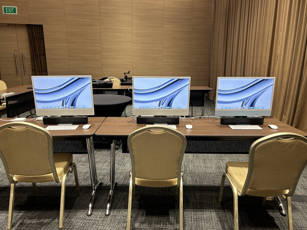 iMac Rental at Singapore Expo